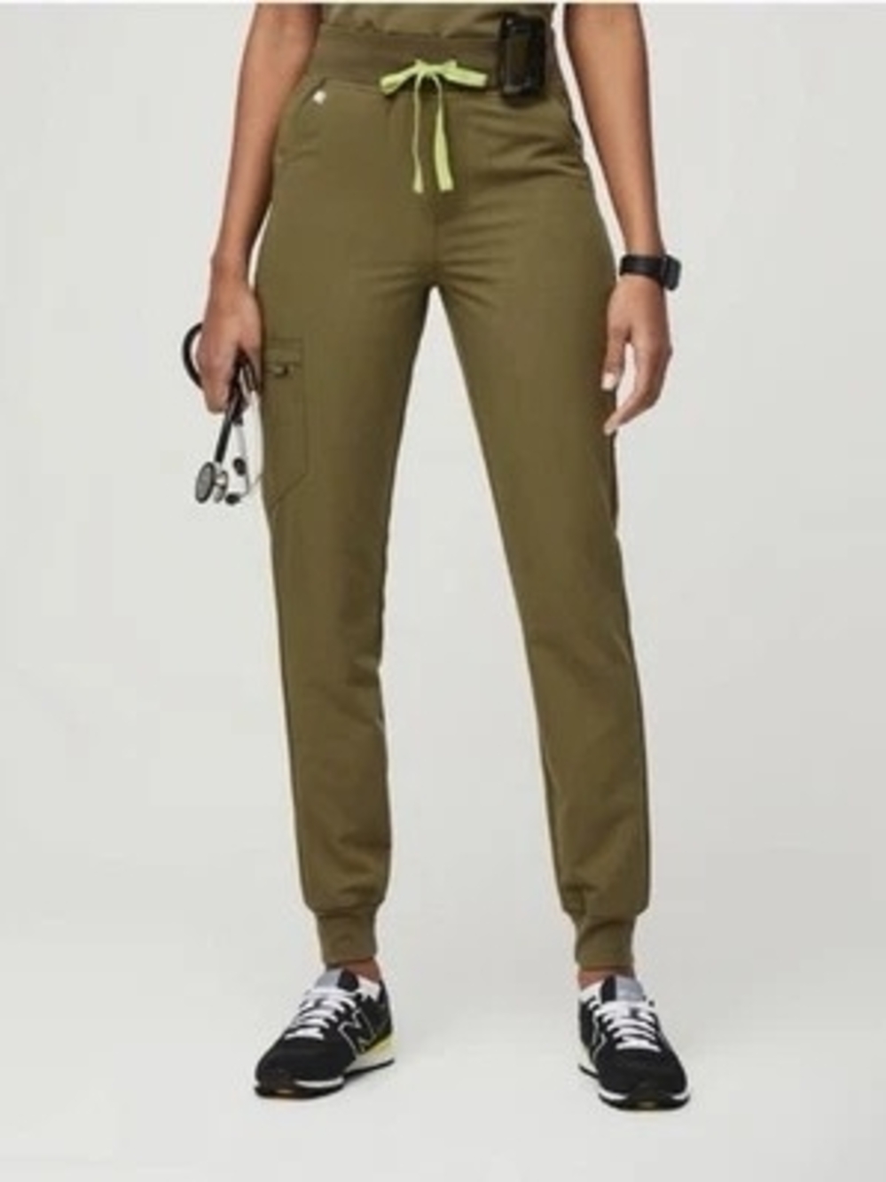 BNWT Figs Martini Olive Zamora Jogger Scrub Pants Regular Length Size Small